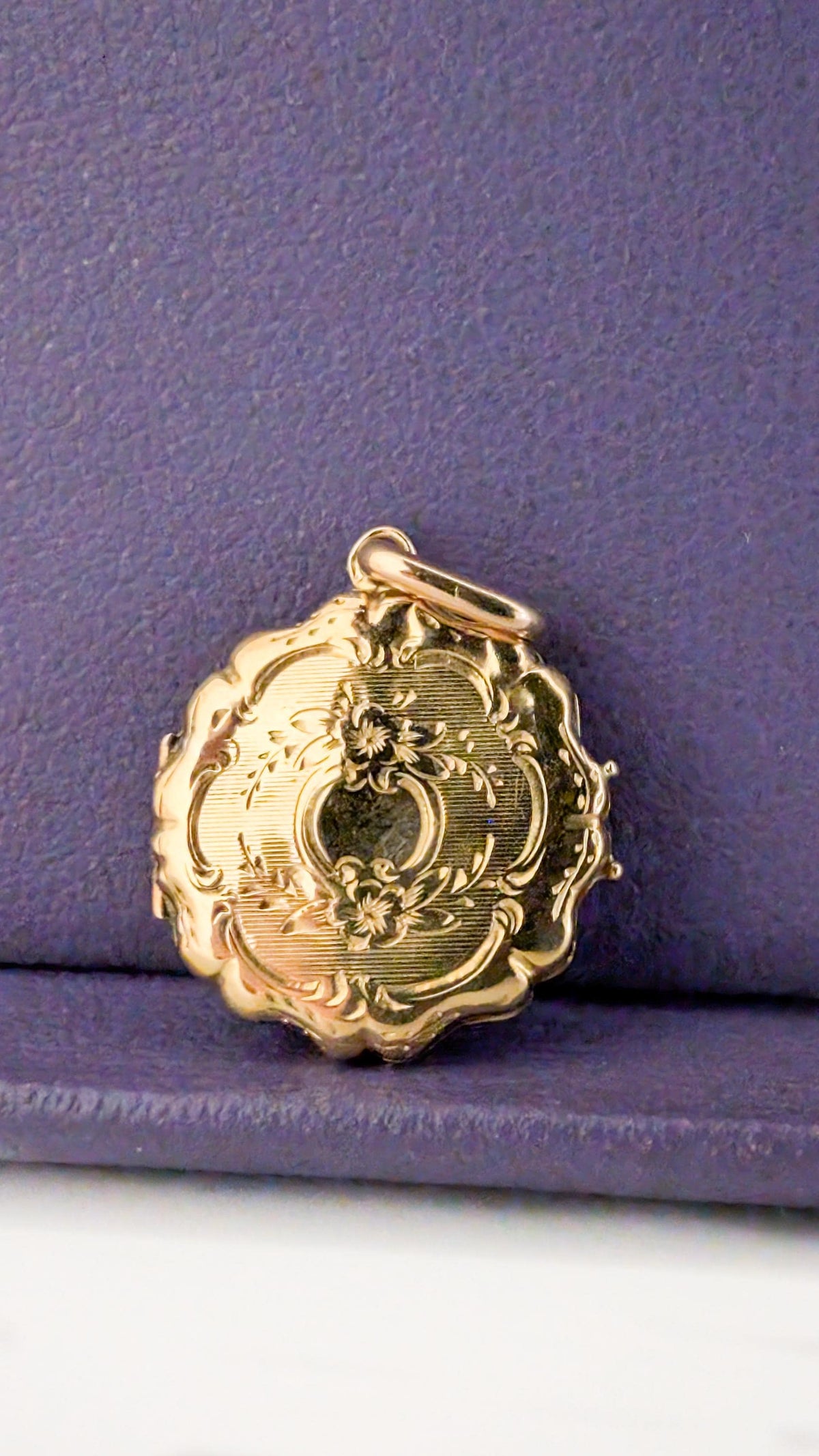 Antique French 18K Solid Gold Art Nouveau Locket — Gold Photo Locket, Antique Pendant, Gift for Her