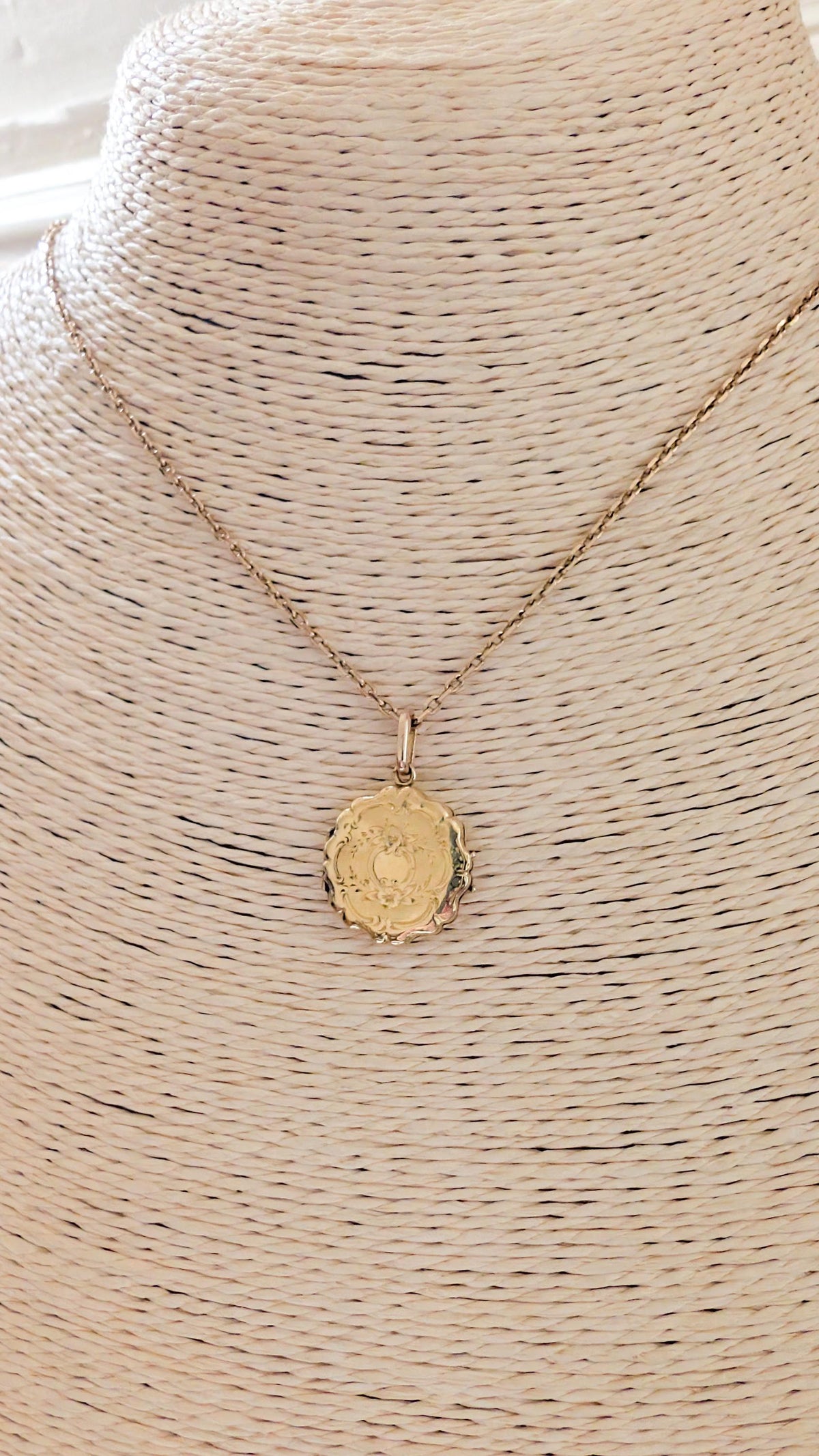 Antique French 18K Solid Gold Art Nouveau Locket — Gold Photo Locket, Antique Pendant, Gift for Her