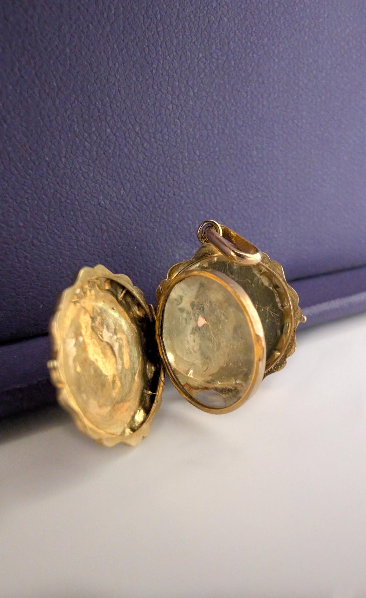 Antique French 18K Solid Gold Art Nouveau Locket — Gold Photo Locket, Antique Pendant, Gift for Her