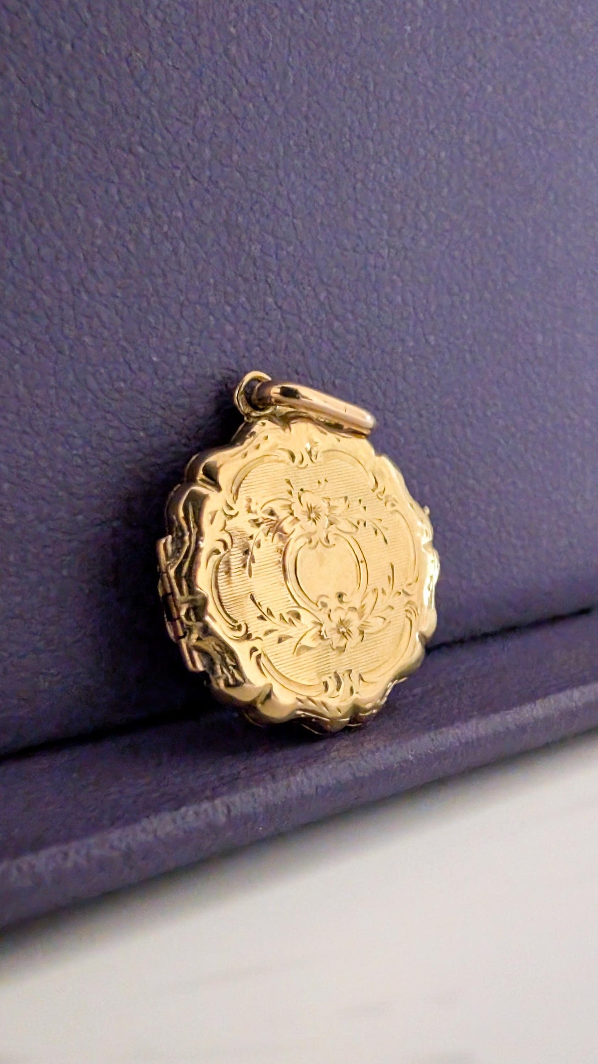 Antique French 18K Solid Gold Art Nouveau Locket — Gold Photo Locket, Antique Pendant, Gift for Her