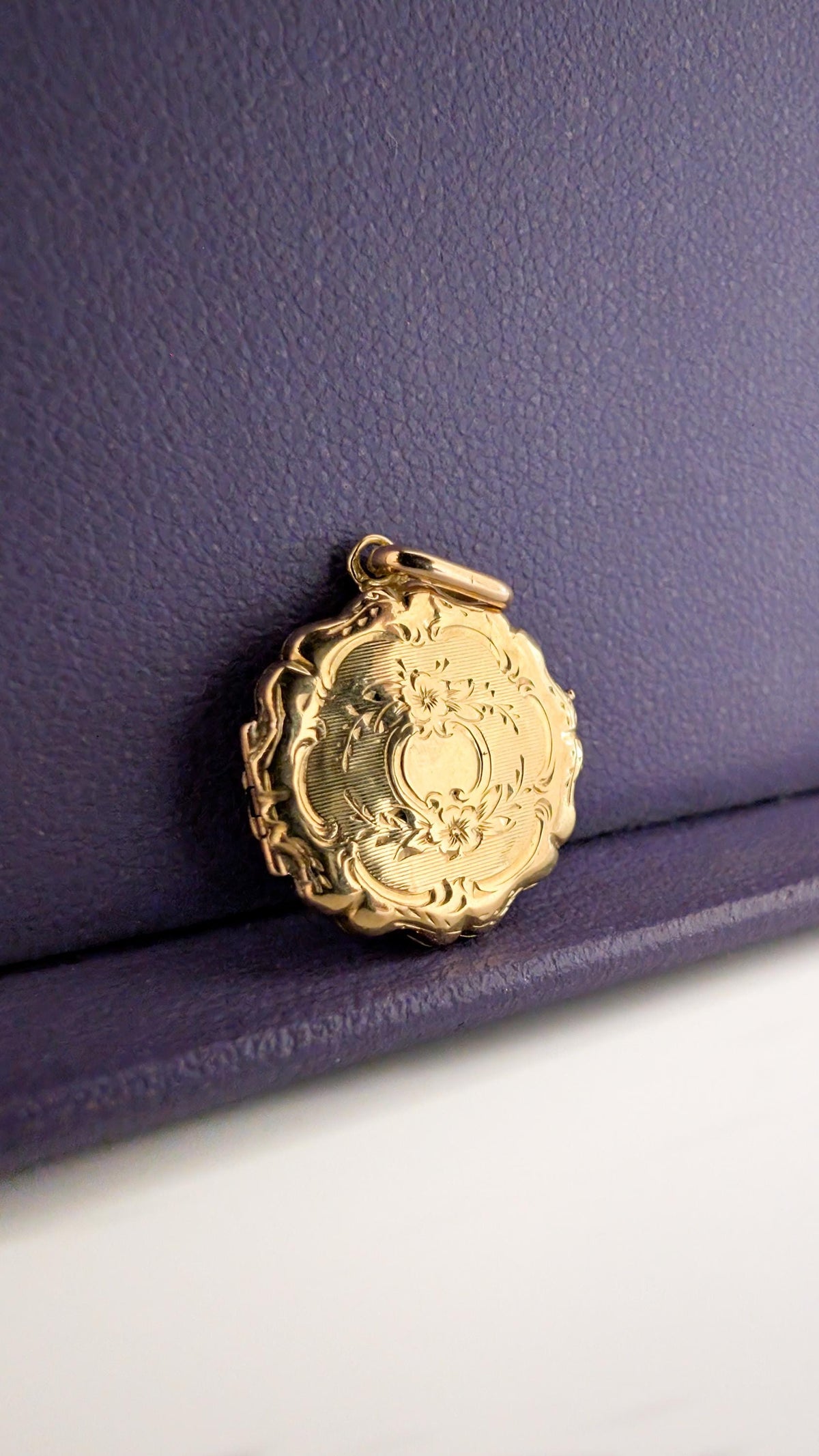 Antique French 18K Solid Gold Art Nouveau Locket — Gold Photo Locket, Antique Pendant, Gift for Her