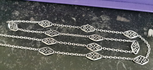 XIX necklace

vintage necklace

victorian necklace

victorian chain

valentines gift

silver necklace

silver chain

gift for wife

french chain

antique silver chain

antique necklace

Antique jewelry

antique chain

antique longuard chain

antique longuard necklace

antique jewelry

manor house jewellery