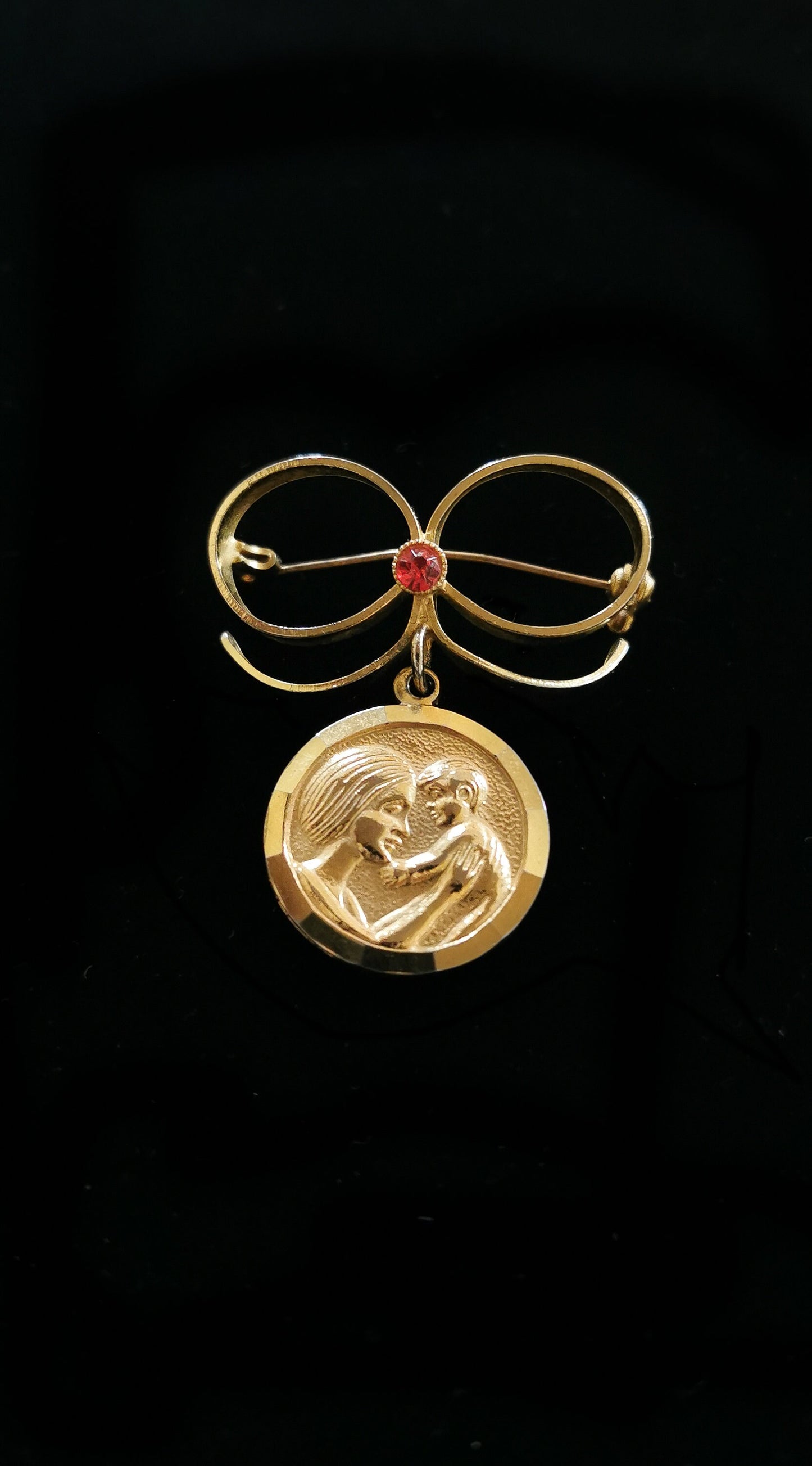 Lovely, Sweet French gold filled brooch of the Virgin and Child