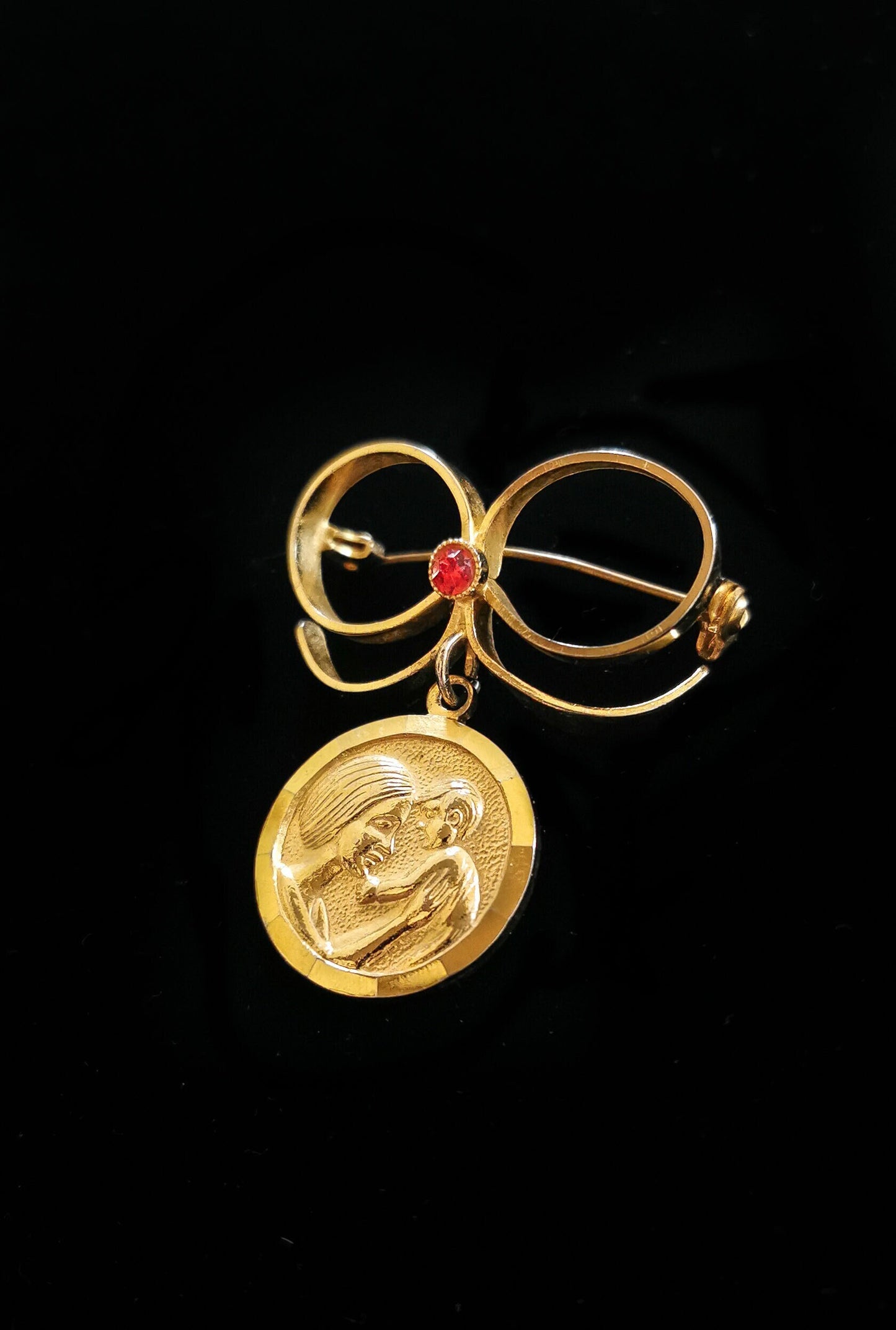 Lovely, Sweet French gold filled brooch of the Virgin and Child