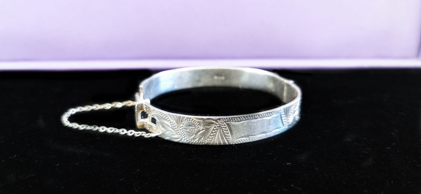 Victorian Antique Silver Bangle Bracelet with Box Clasp XIX Century bracelet