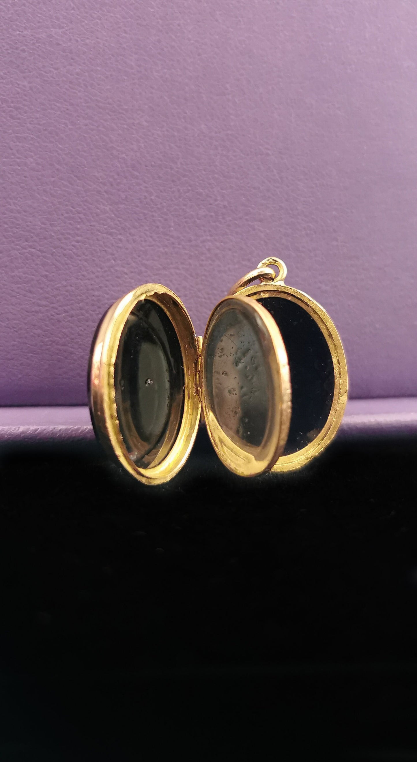 Antique 18K Gold Victorian onyx locket Napoleon III Reliquary photo holder  XIX century Mourning locket Gift for Him Gift for Her