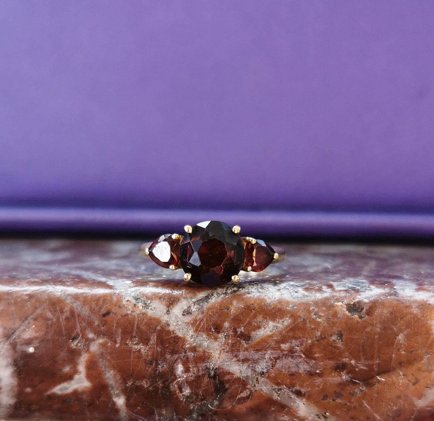 Garnet 18k Engagement Ring Round Cut Garnet Ring Anniversary Ring Vintage Garnet Gold Wedding Ring Anniversary Gift for Her Healing Stone