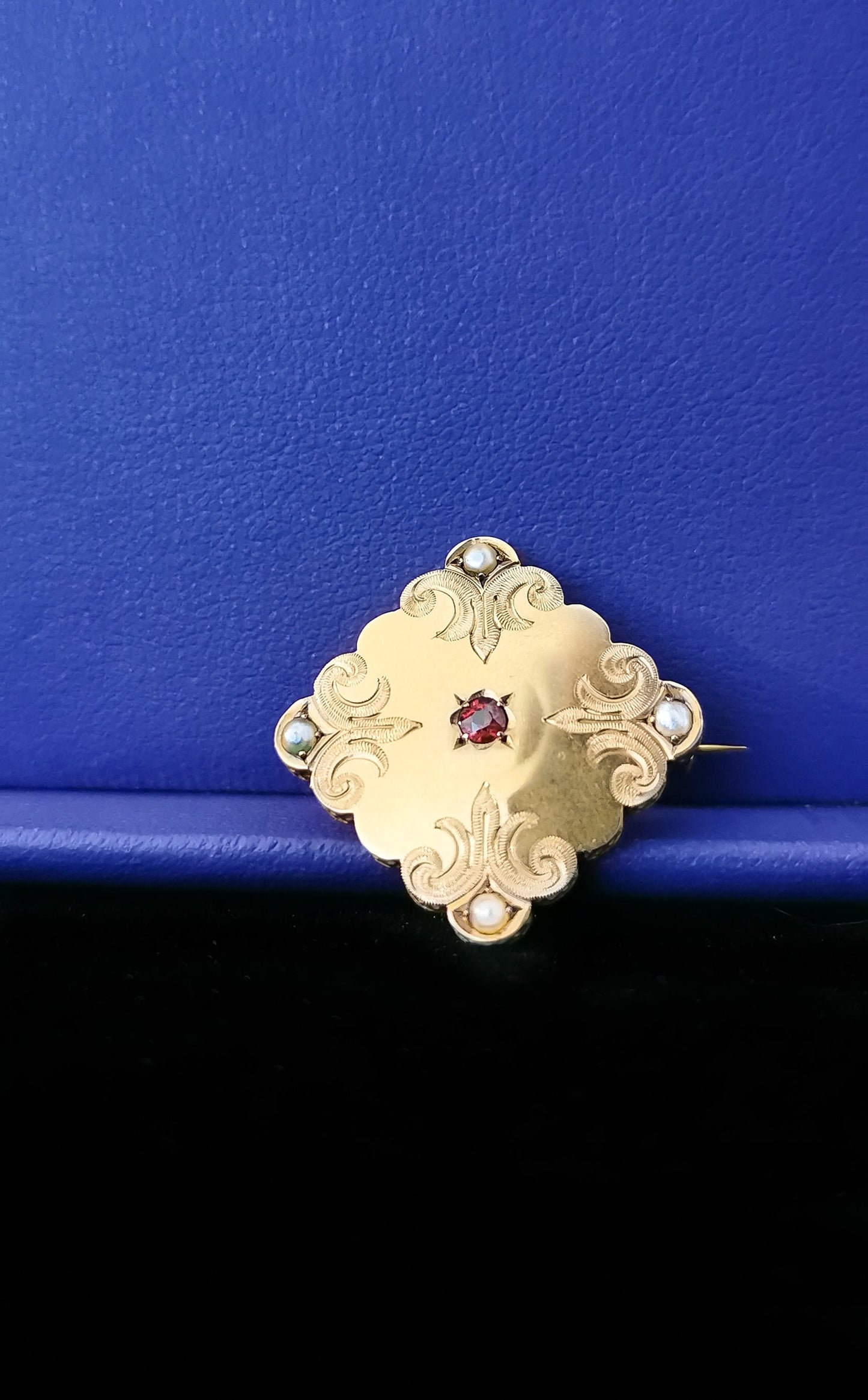 18ct Victorian gold brooch with seed Pearls and Ruby Napoleon III Gold Brooch Antique French Brooch