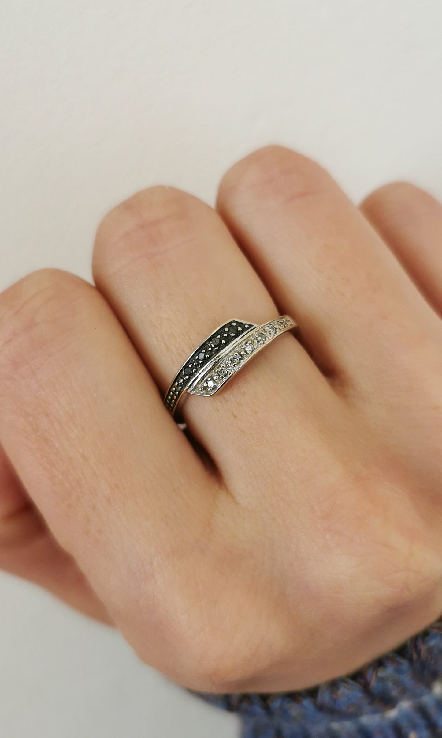 18K Black & White Diamond Gold ring Antique 18 k diamond ring Vintage diamond ring anniversary Ring Diamond ring gift for Her