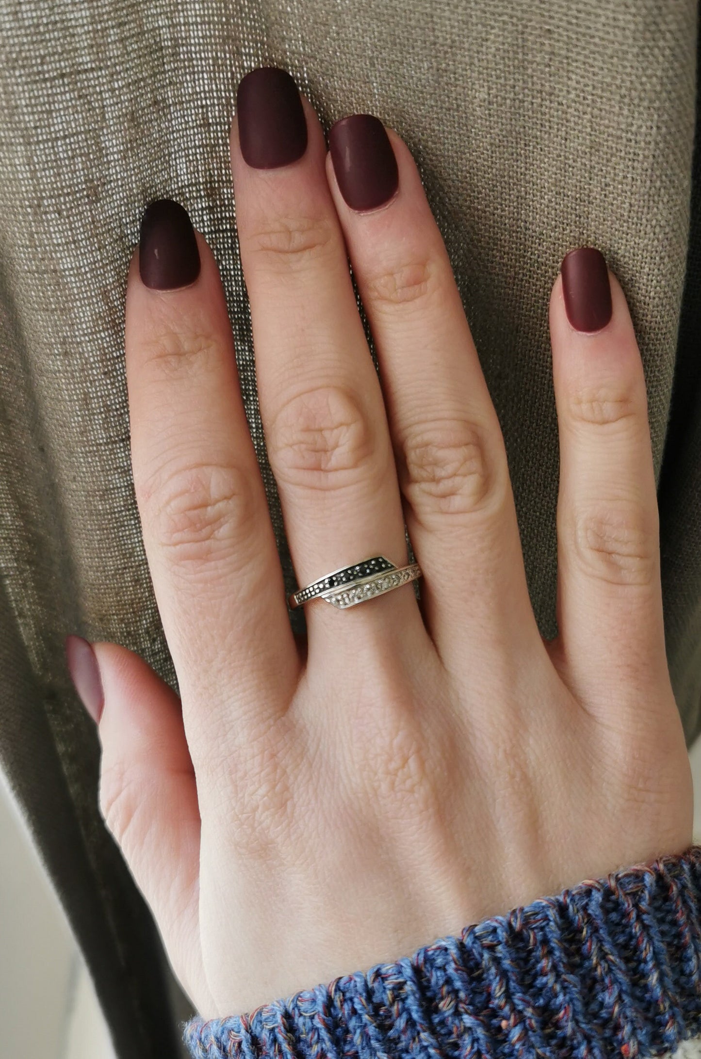 18K Black & White Diamond Gold ring Antique 18 k diamond ring Vintage diamond ring anniversary Ring Diamond ring gift for Her