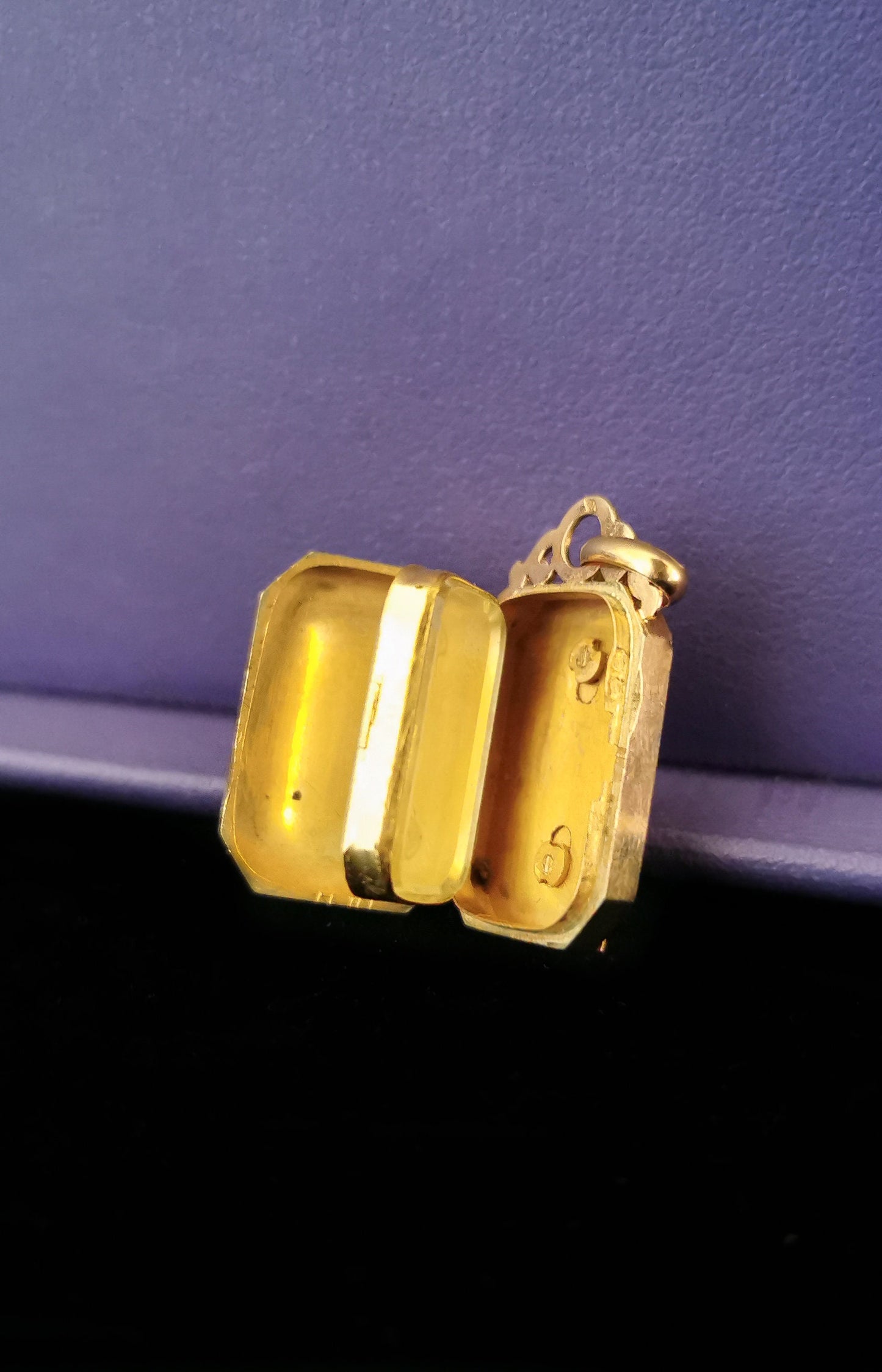 Antique 18ct Victorian engraved locket with thick glass partition and Pearls Antique Victorian 18ct Gold locket French Napoleon III Locket