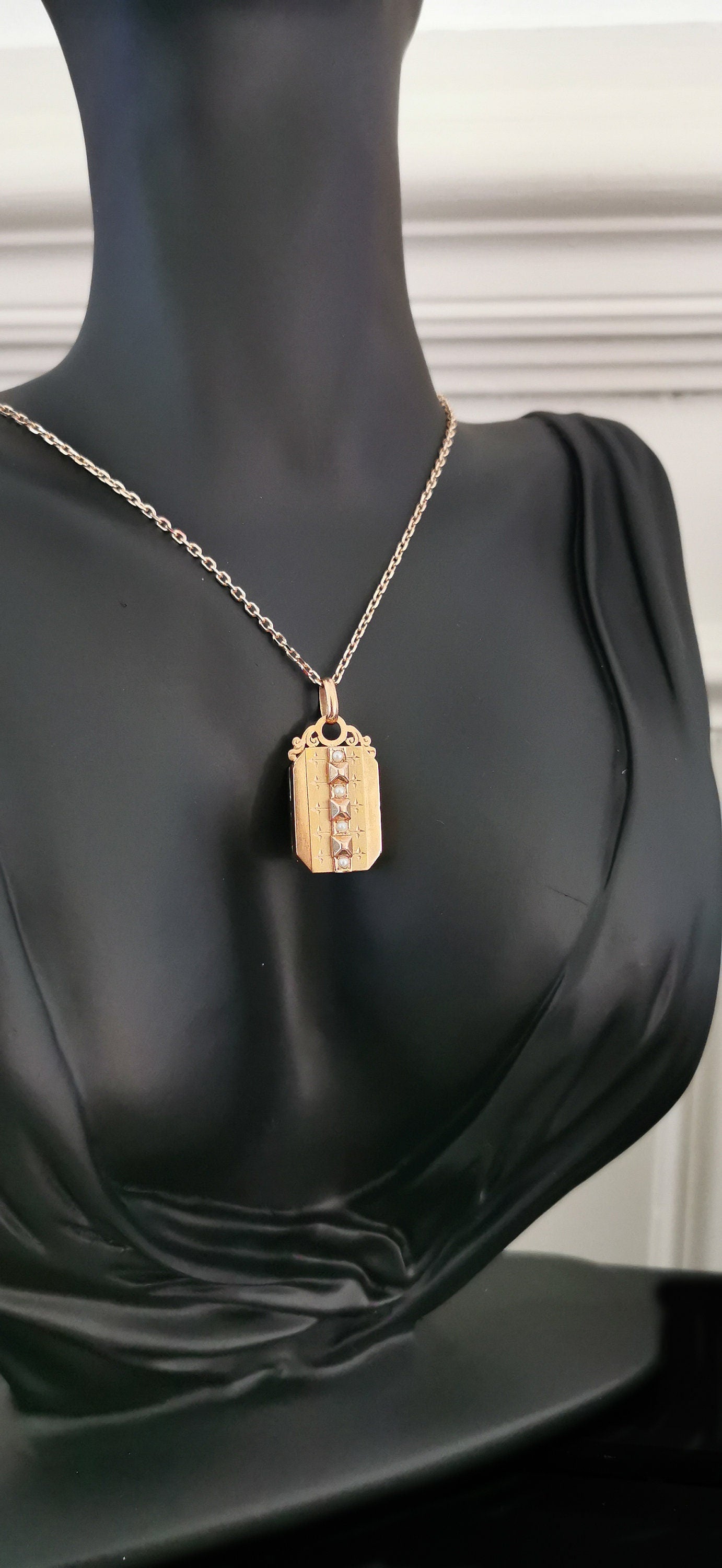 Antique 18ct Victorian engraved locket with thick glass partition and Pearls Antique Victorian 18ct Gold locket French Napoleon III Locket