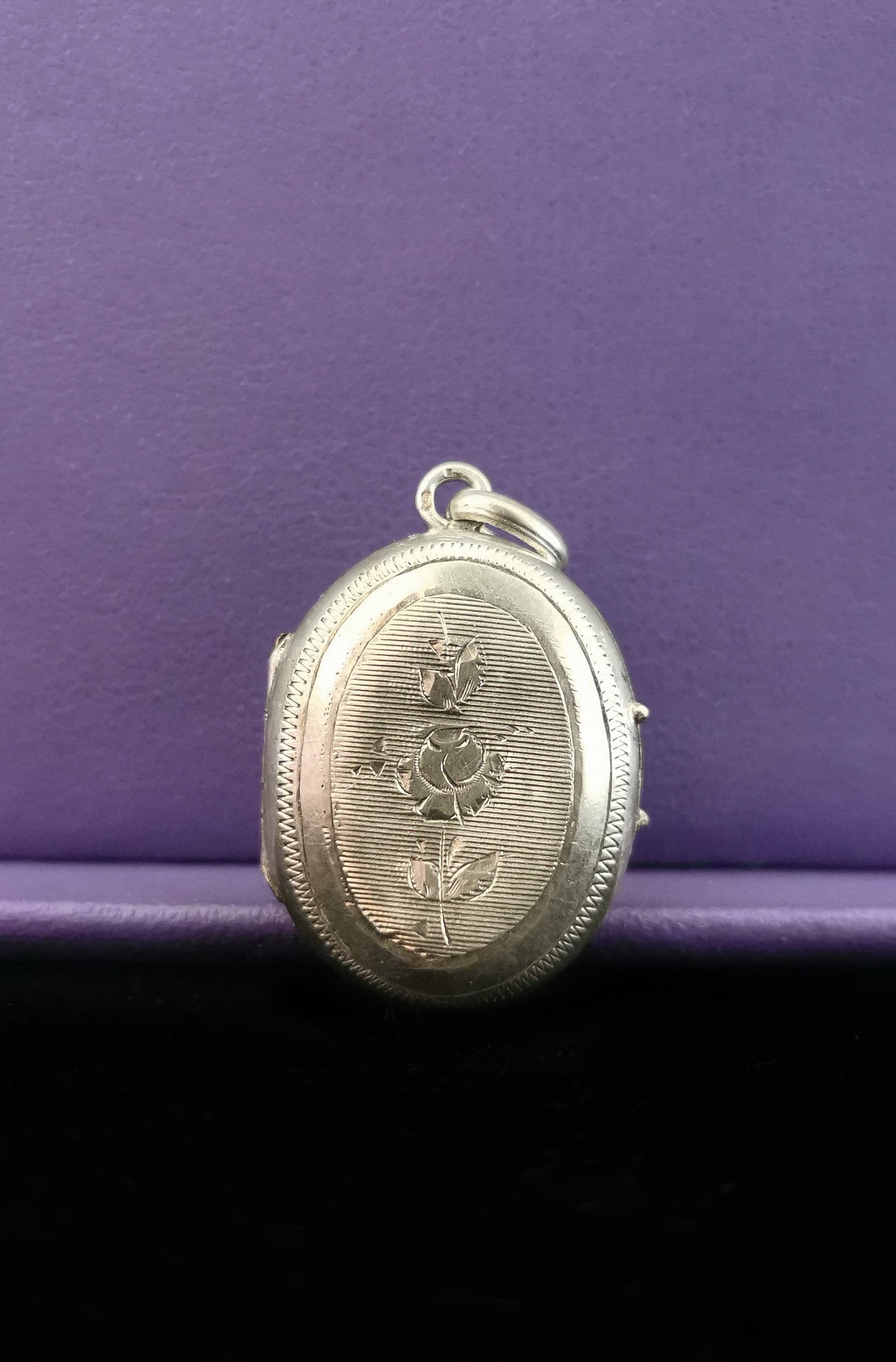 Antique XIX Century French Silver Art Nouveau Locket with glass partition 1900s Art Nouveau Silver Engraved Photo Holder Gift for Her
