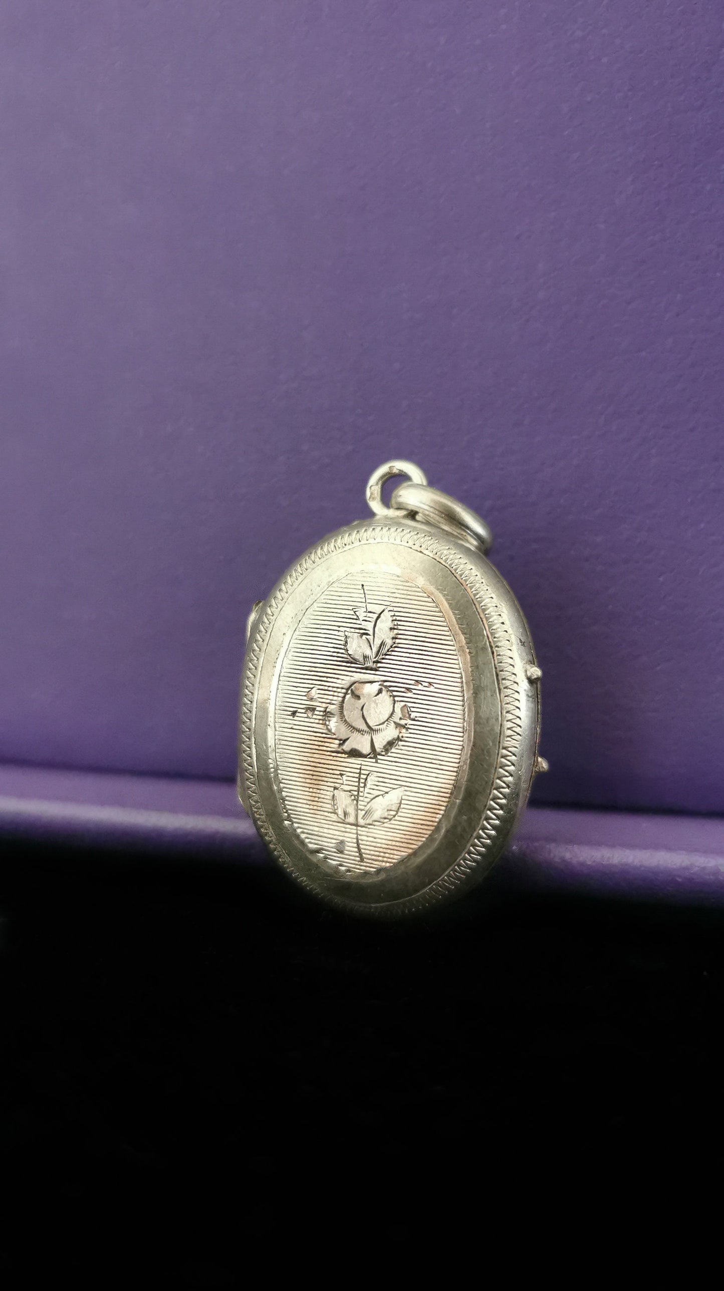 Antique XIX Century French Silver Art Nouveau Locket with glass partition 1900s Art Nouveau Silver Engraved Photo Holder Gift for Her