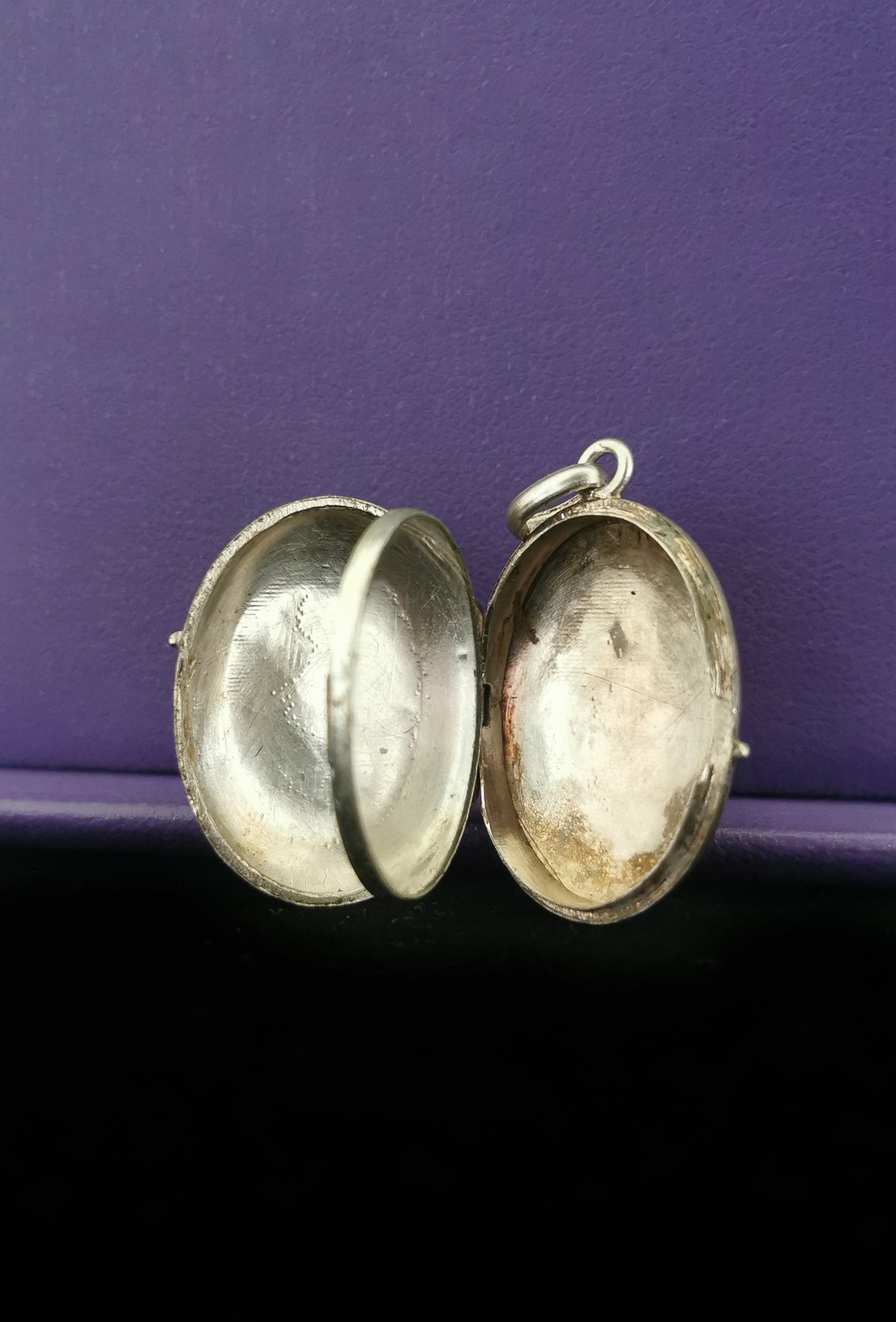 Antique XIX Century French Silver Art Nouveau Locket with glass partition 1900s Art Nouveau Silver Engraved Photo Holder Gift for Her