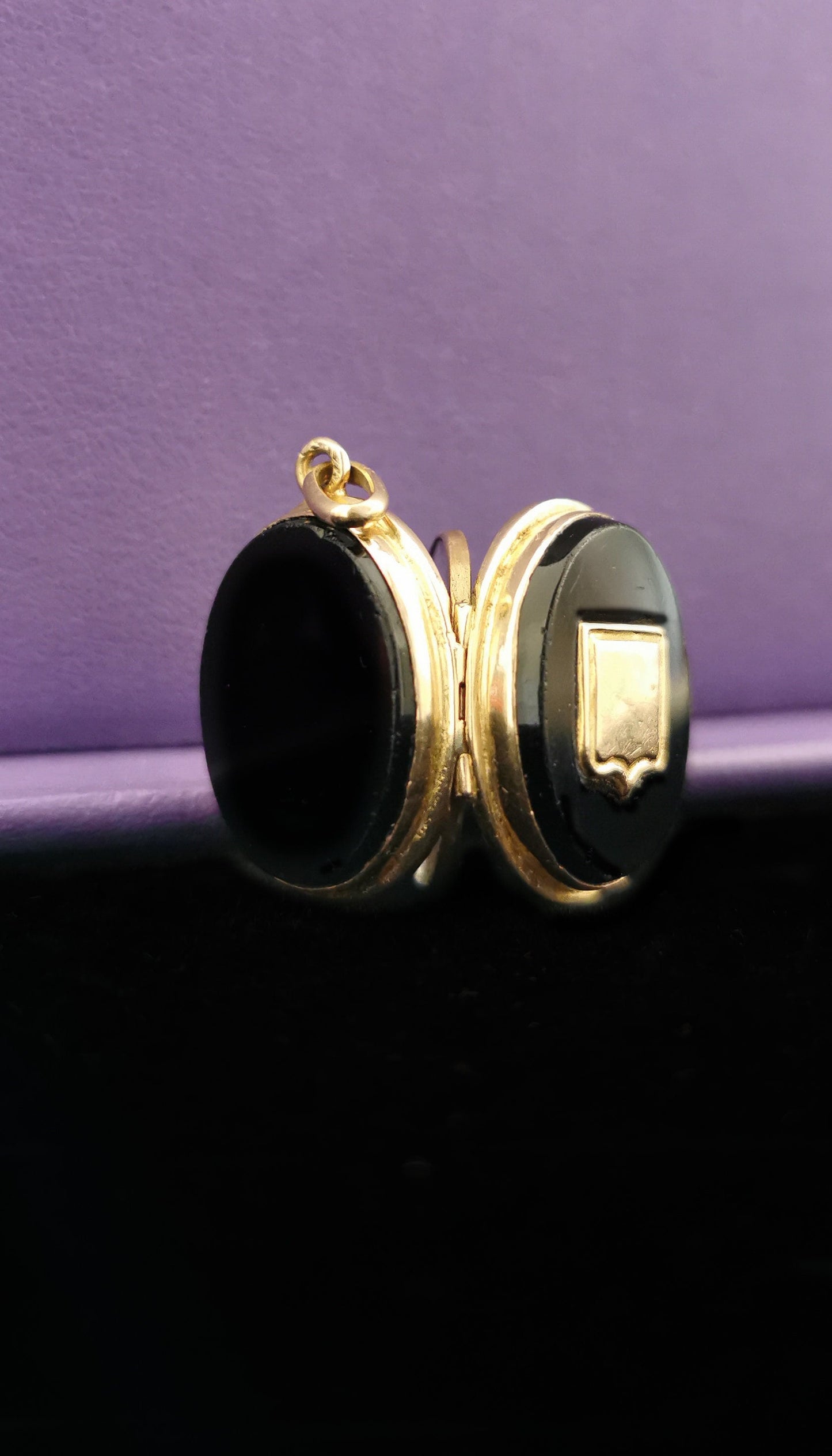 Antique 18K Gold Victorian onyx locket Napoleon III Reliquary photo holder  XIX century Mourning locket Gift for Him Gift for Her