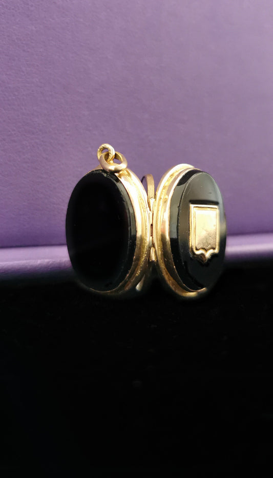 Antique 18K Gold Victorian onyx locket Napoleon III Reliquary photo holder  XIX century Mourning locket Gift for Him Gift for Her