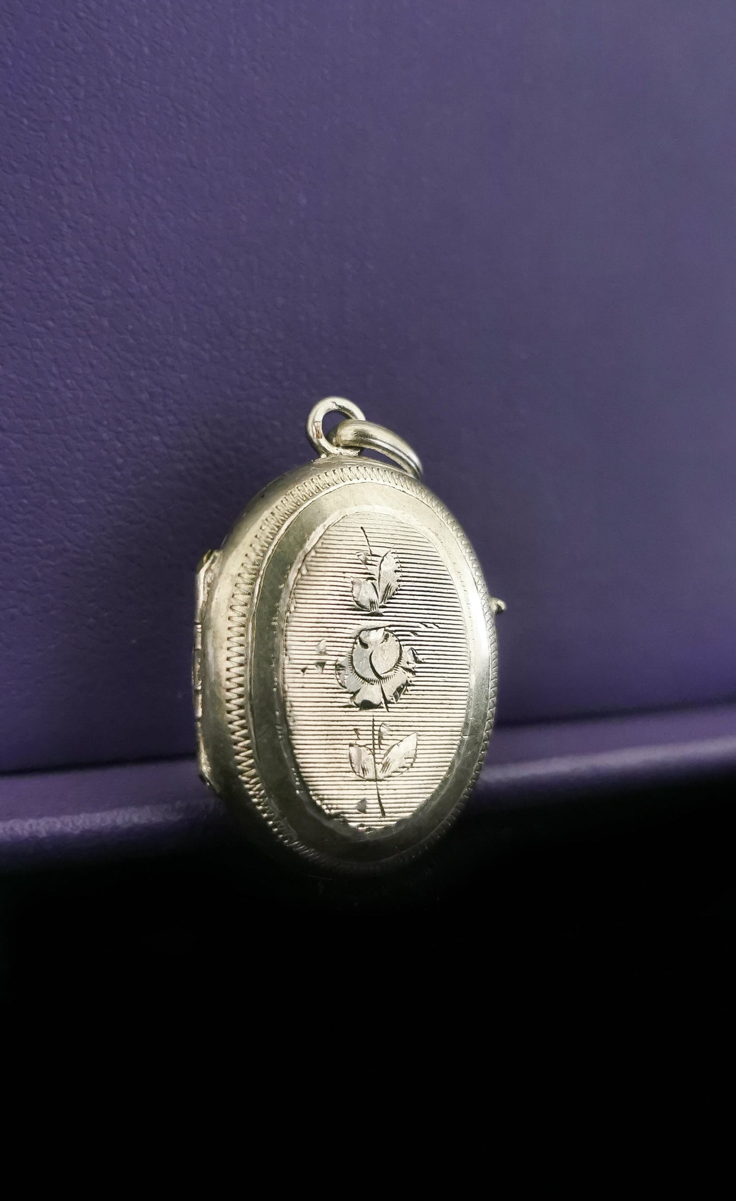 Antique XIX Century French Silver Art Nouveau Locket with glass partition 1900s Art Nouveau Silver Engraved Photo Holder Gift for Her