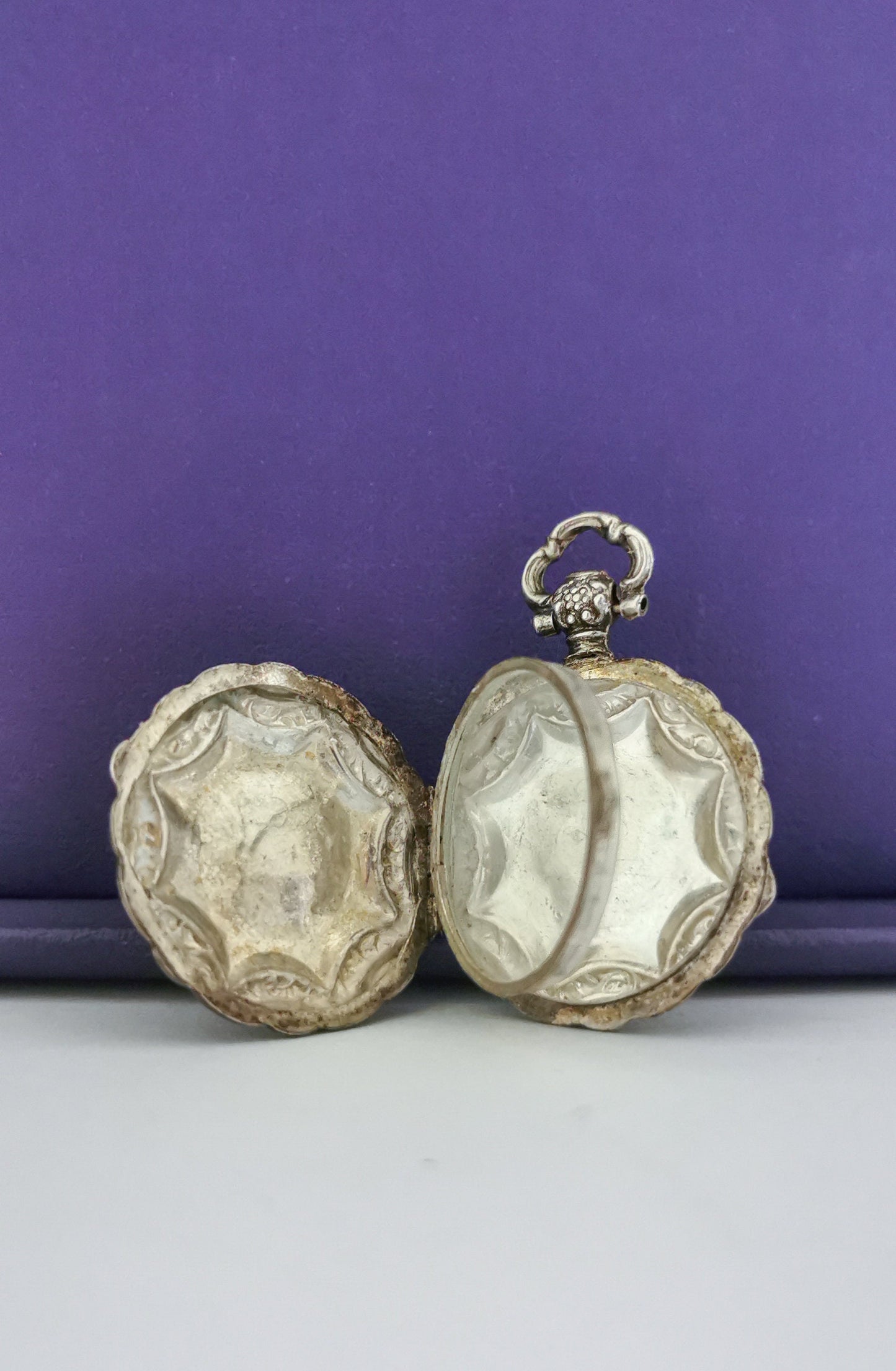 Art Nouveau Guilloche Locket Glass partition Antique French locket c. 1900 Silver Floral Locket Antique locket Vintage pendant gift for her