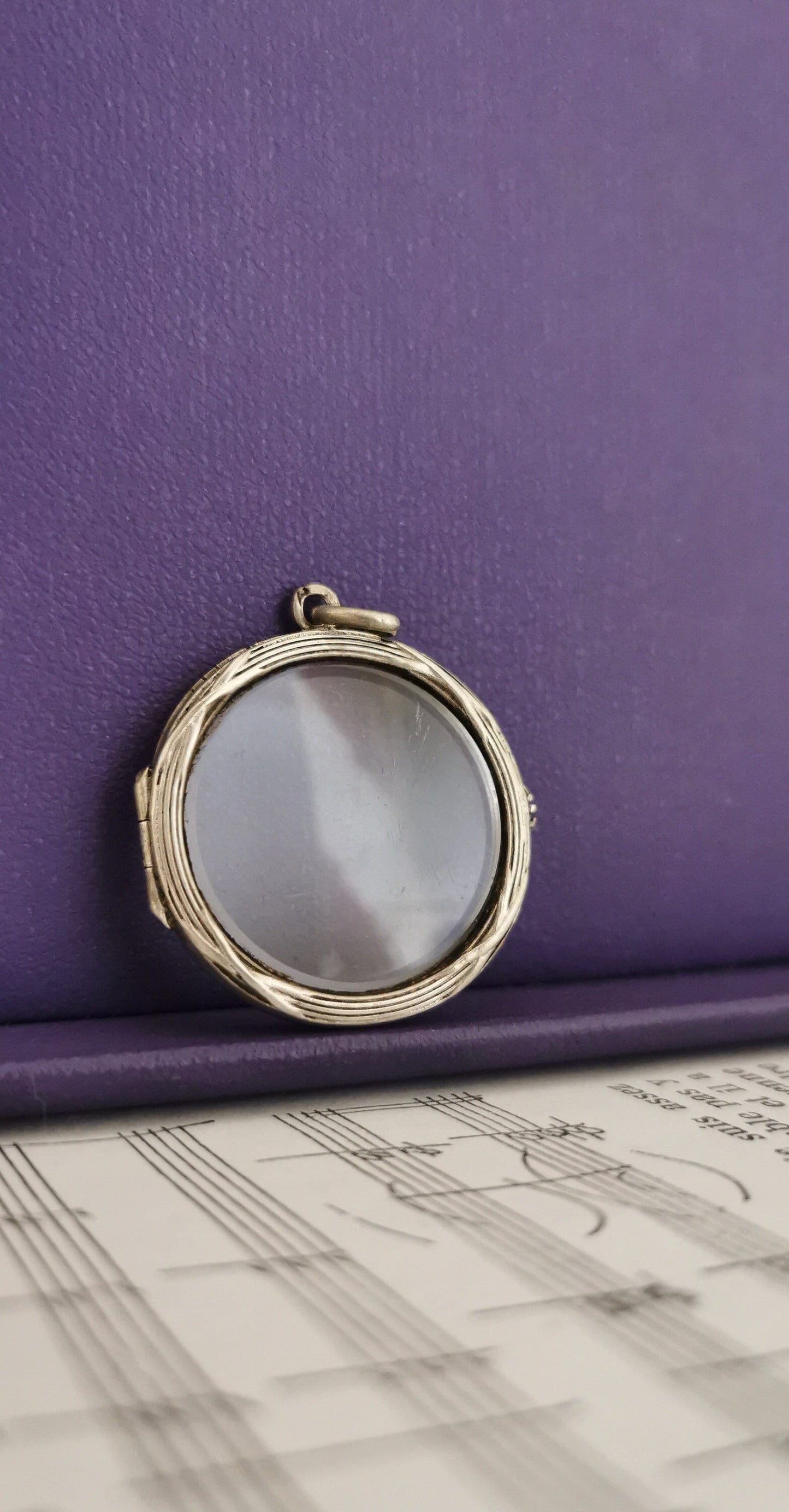 Antique 1900 Edwardian Silver French locket Silver glass locket Antique Photo holder Antique porte photo Glass locket Gift for Her