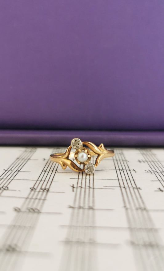 18K Antique Diamond and Pearl Ring Art Nouveau Ring  1900 18K Gold ring Antique Pearl Ring Antique ring gift for her Ring for wife