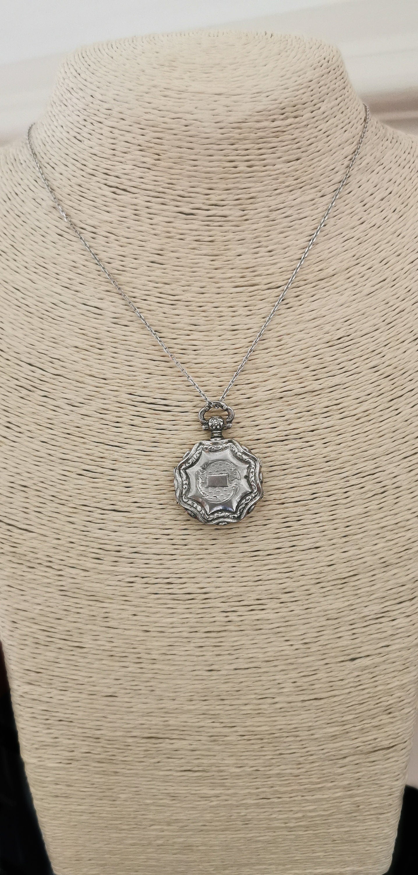 Art Nouveau Guilloche Locket Glass partition Antique French locket c. 1900 Silver Floral Locket Antique locket Vintage pendant gift for her