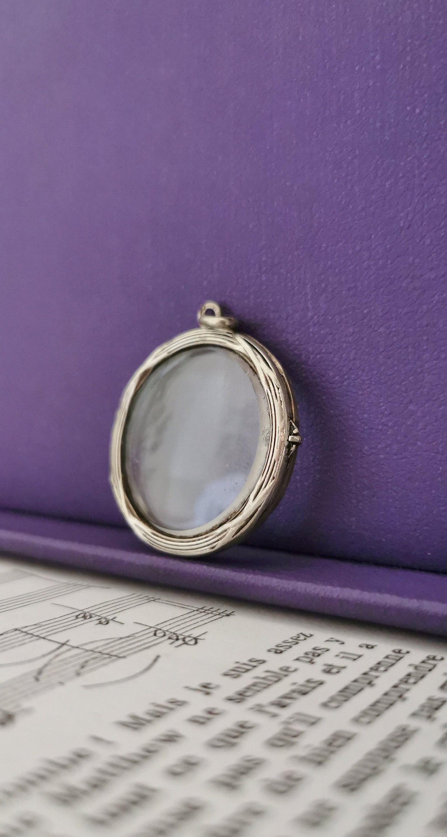 Antique 1900 Edwardian Silver French locket Silver glass locket Antique Photo holder Antique porte photo Glass locket Gift for Her