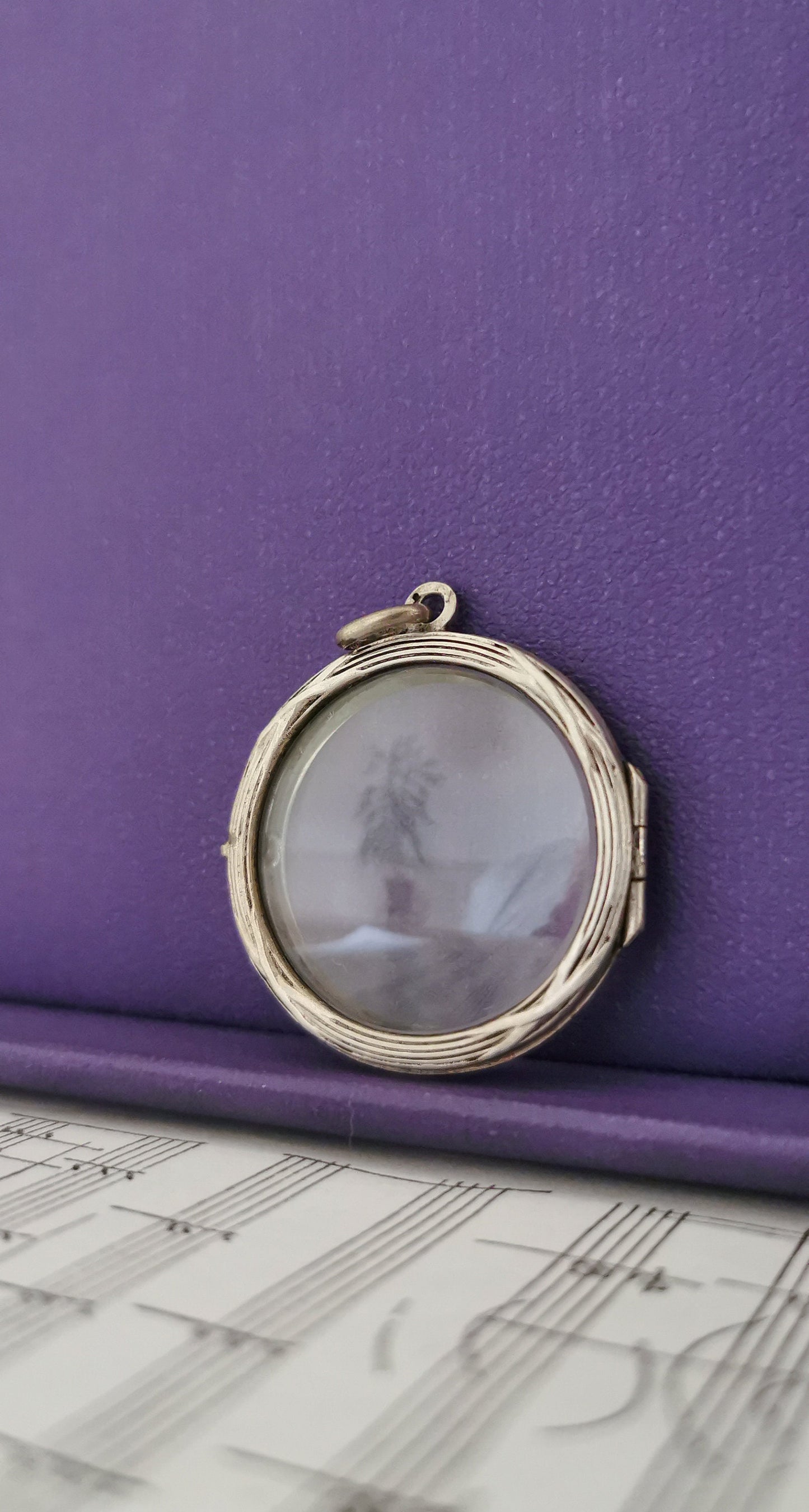 Antique 1900 Edwardian Silver French locket Silver glass locket Antique Photo holder Antique porte photo Glass locket Gift for Her